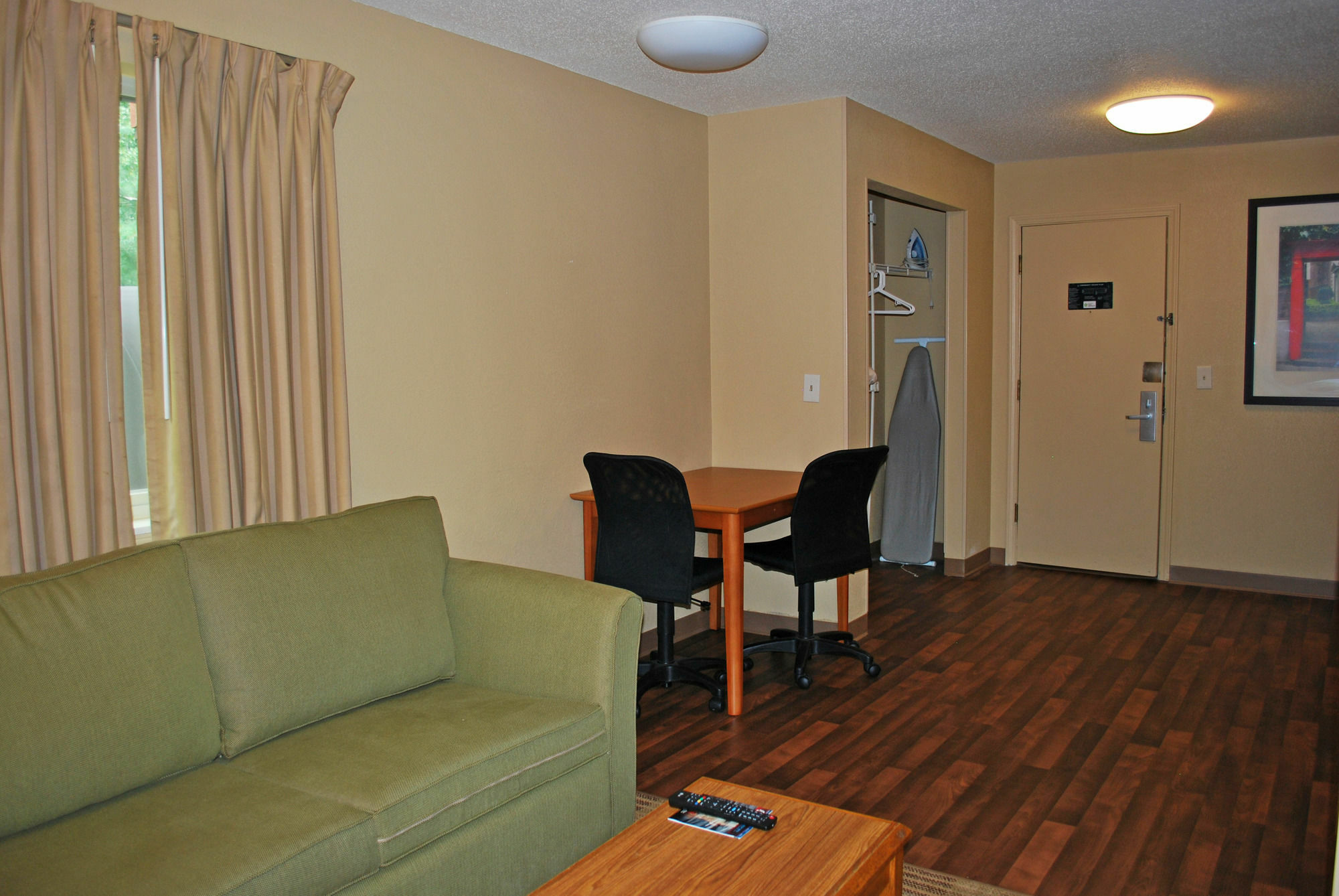 Welcome Suites Hazelwood Extended Stay Hotel Dış mekan fotoğraf